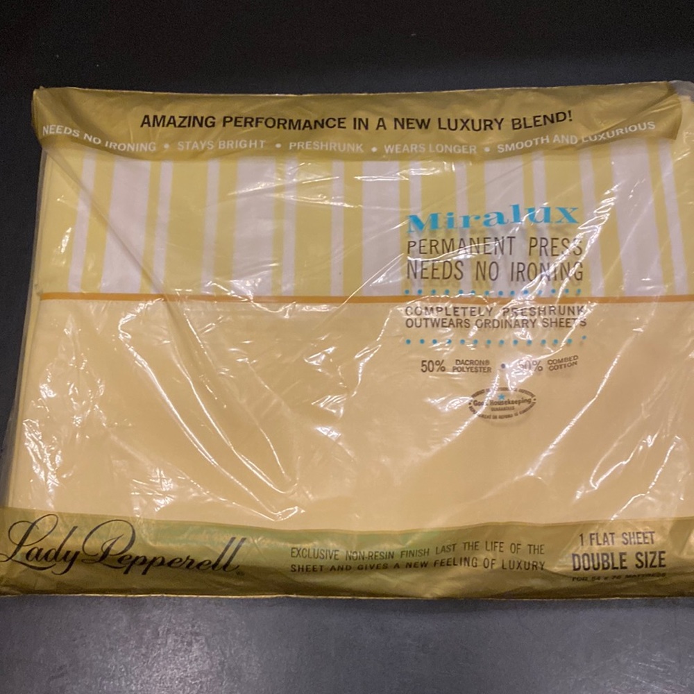VTG Lady Pepperell Miralux permanent press yellow w/ stripes flat sheet double